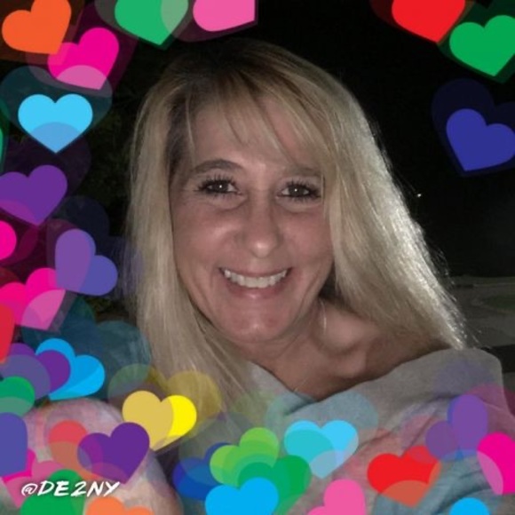 Meet your Posher, Dawn - Picture 1 of 1